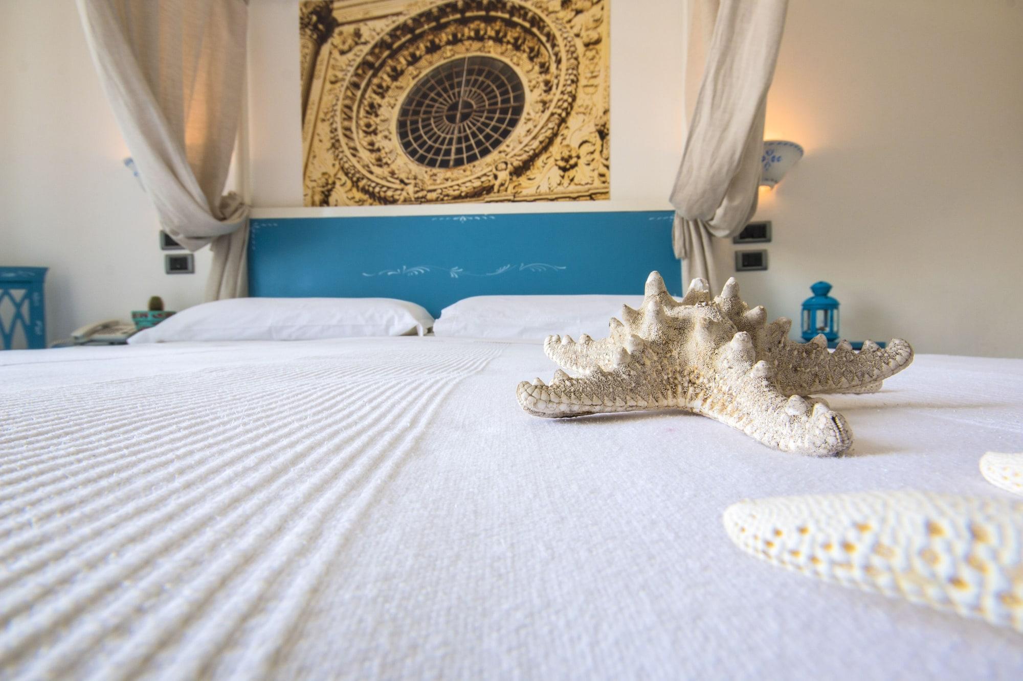 Hotel La Roccia Castro  Eksteriør billede