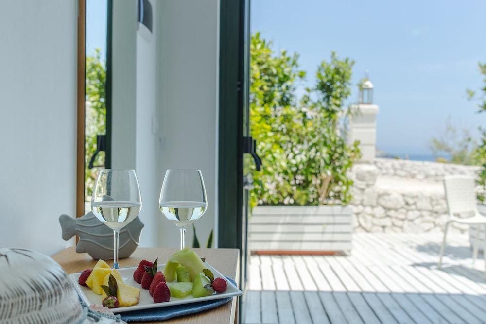 Hotel La Roccia Castro  Eksteriør billede