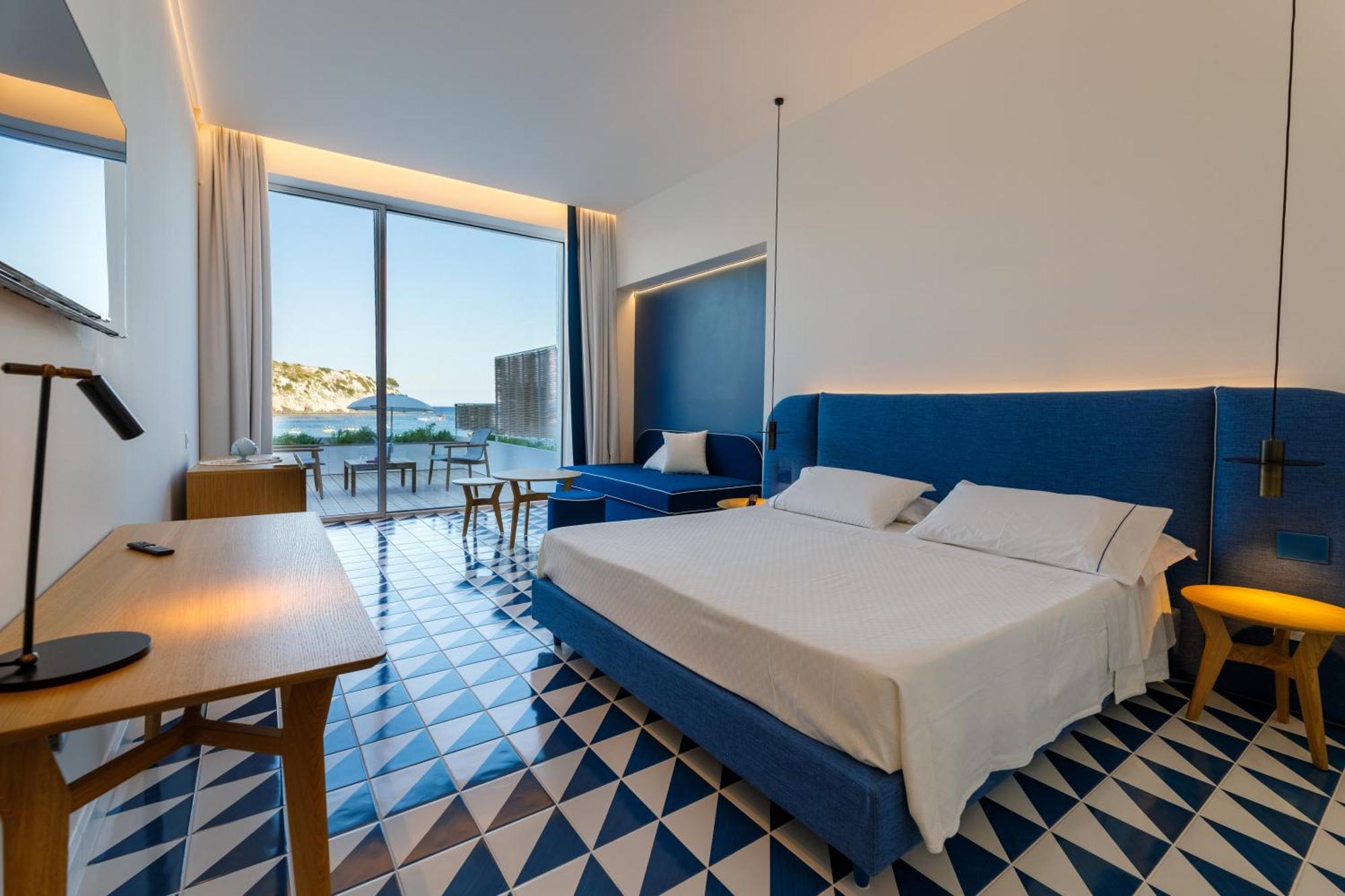 Hotel La Roccia Castro  Eksteriør billede
