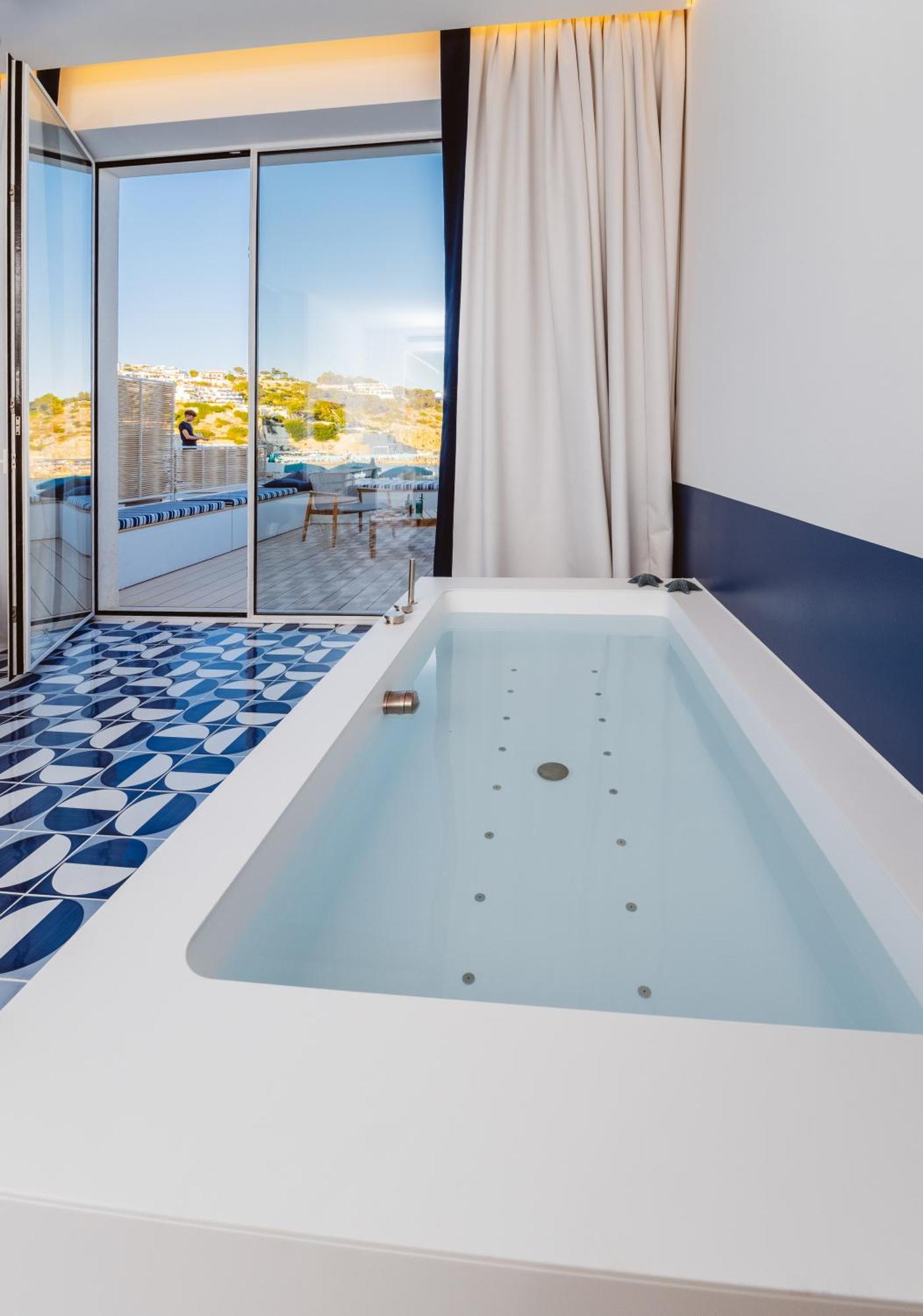 Hotel La Roccia Castro  Eksteriør billede