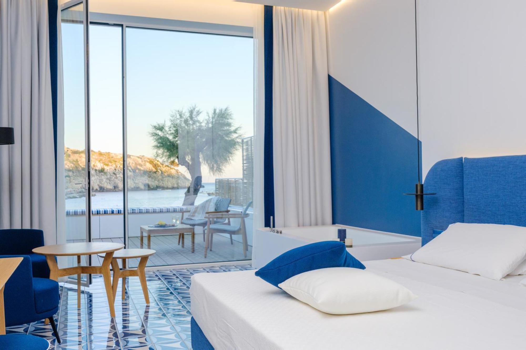 Hotel La Roccia Castro  Eksteriør billede